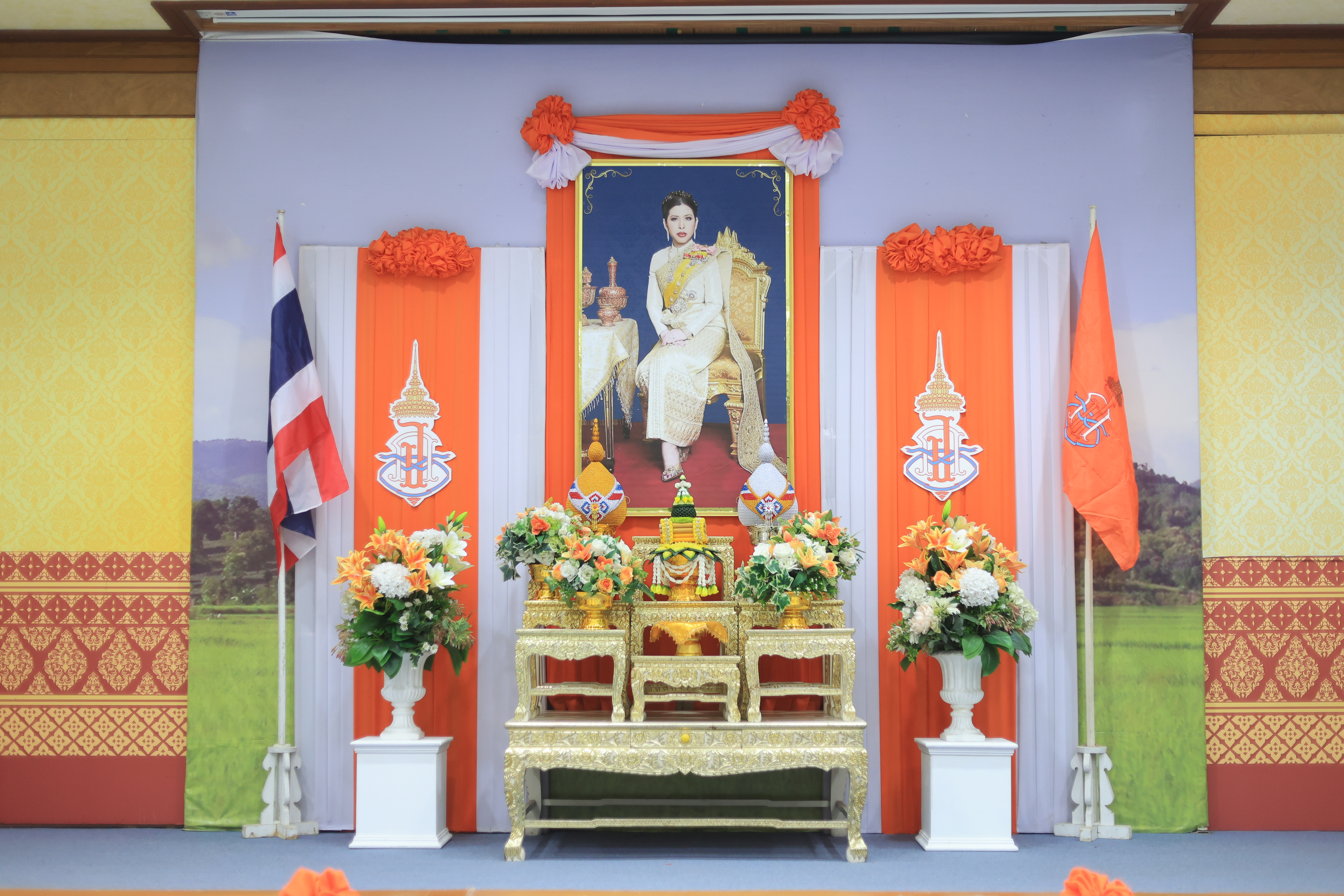 title - สมเด็จพระเจ้าน้องนางเธอ เจ้าฟ้าจุฬาภรณวลัยลักษณ์ อัครราชกุมารี กรมพระศรีสวางควัฒน วรขัตติยราชนารี พระราชทาน ส.ค.ส. เนื่องในวาระดิถีขึ้นปีใหม่ 2569 พร้อมคำอวยพรแก่ ส.ป.ก.